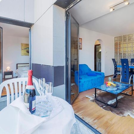 1 Bedroom Beautiful Apartment In Pula Exterior foto