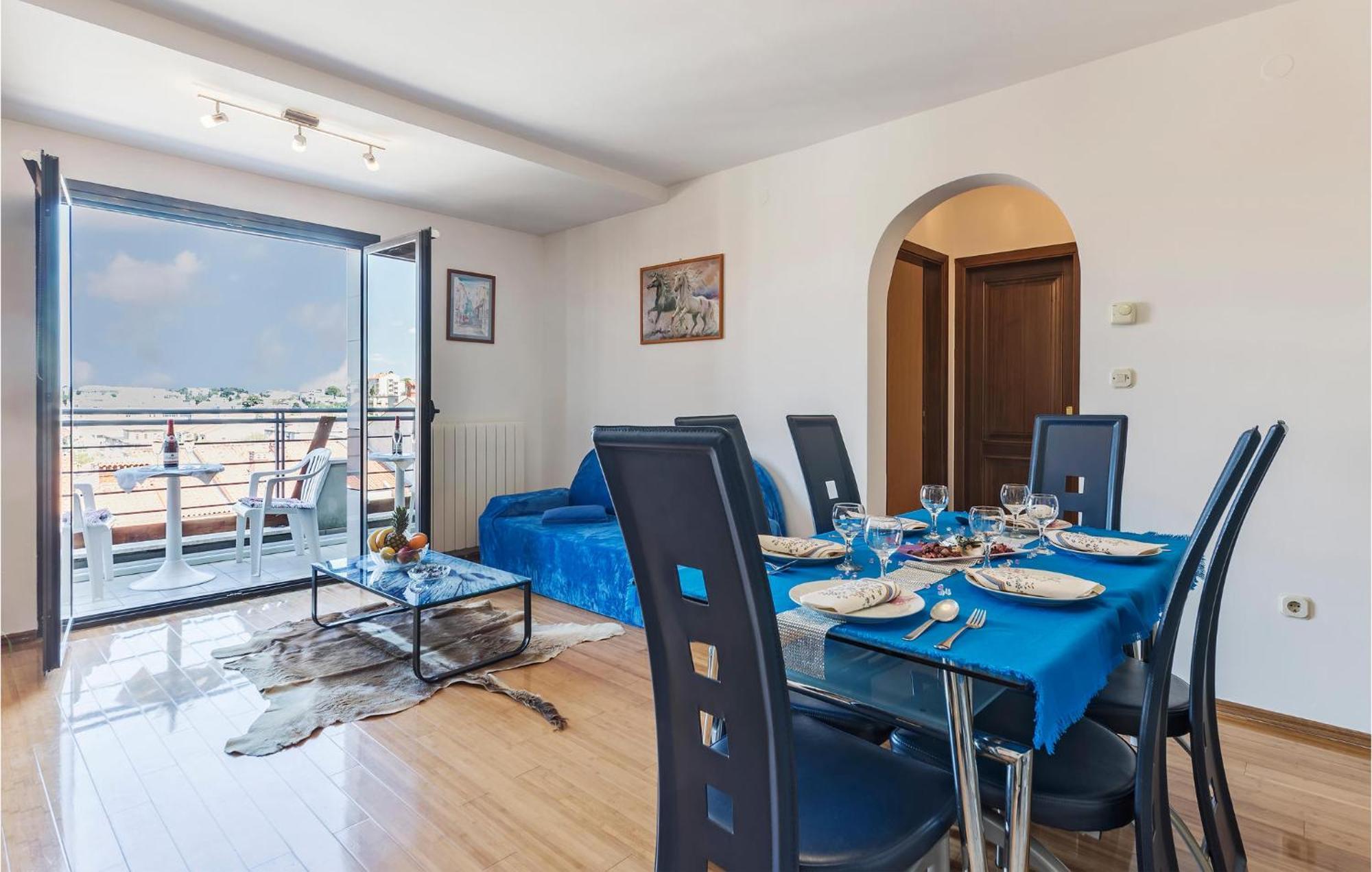 1 Bedroom Beautiful Apartment In Pula Exterior foto
